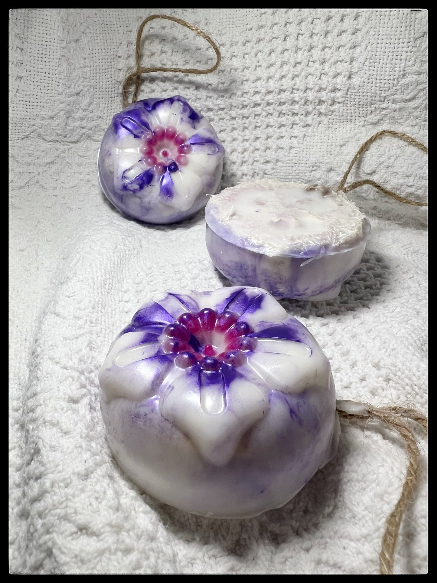 Goats Milk/ Glycerin Loofah Soap