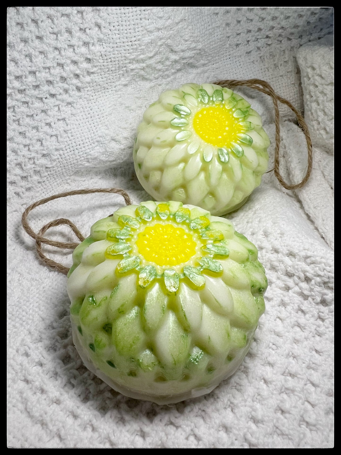 Goats Milk/ Glycerin Loofah Soap