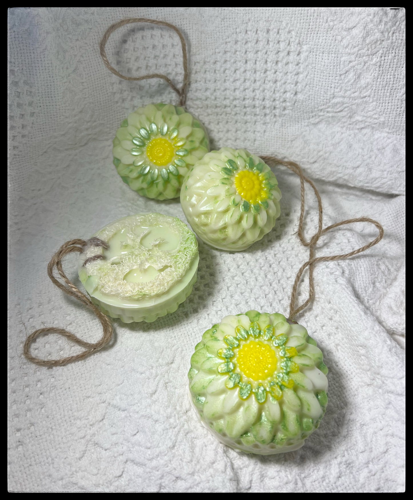 Goats Milk/ Glycerin Loofah Soap