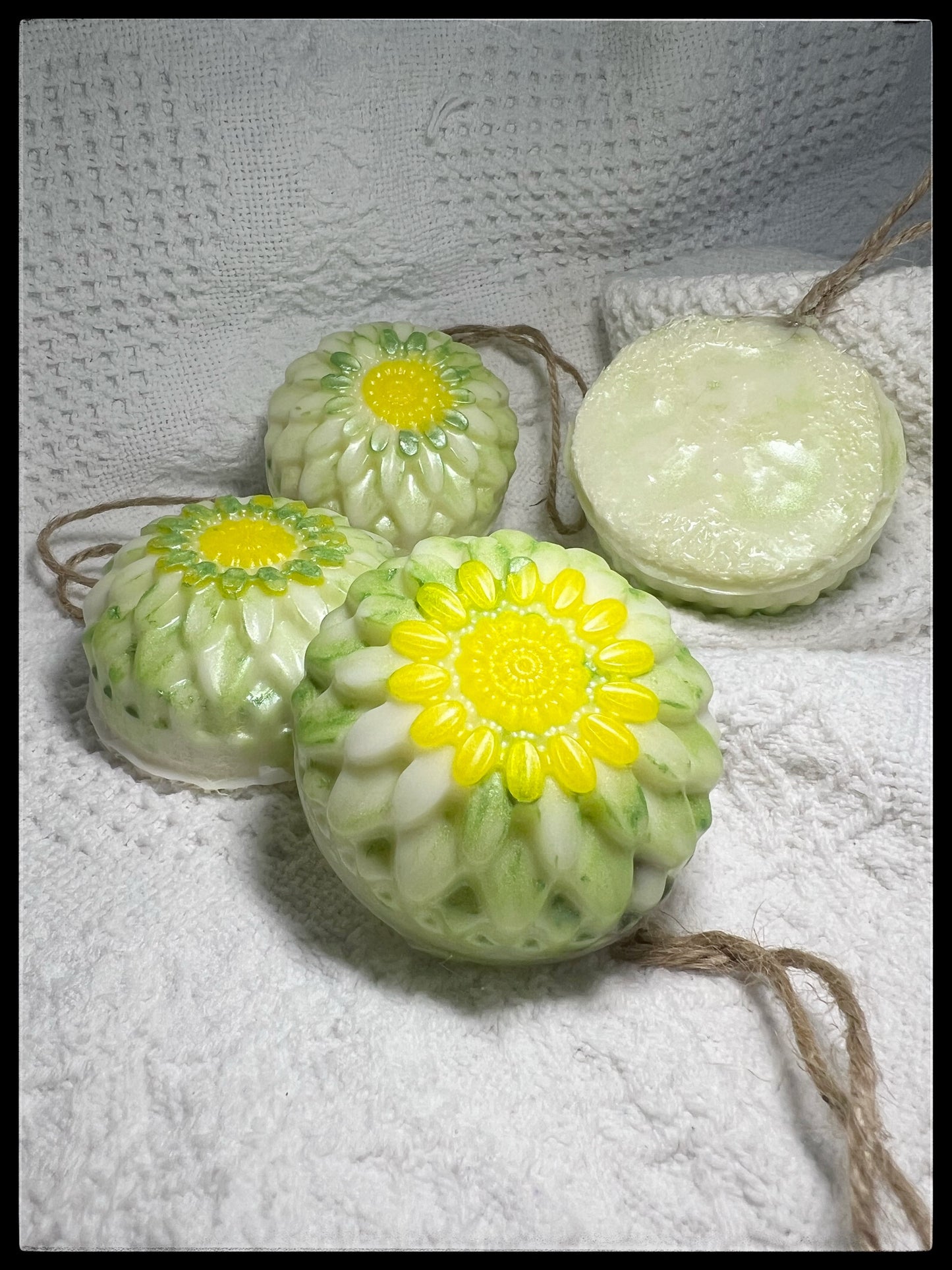 Goats Milk/ Glycerin Loofah Soap